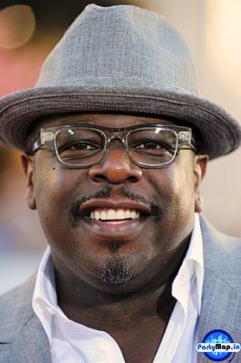 Photo of Cedric the Entertainer at a show