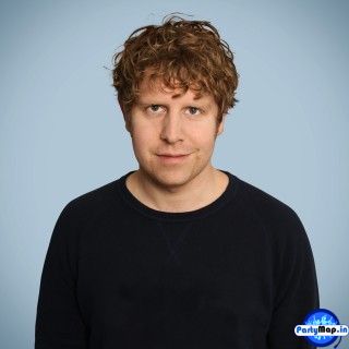 Photo of Josh Widdicombe at a show