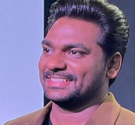 Photo of Zakir Khan at a concert