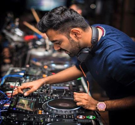 Photo of DJ Chetas at a concert