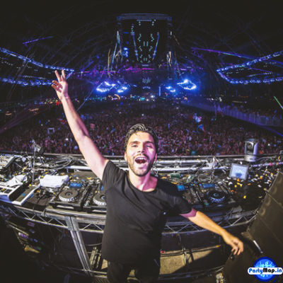 Photo of R3hab at a concert