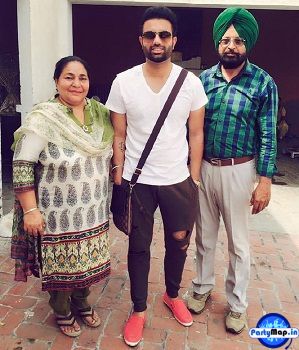 Photo of Gagan Kokri at a show