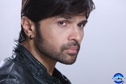 Photo of Himesh Reshammiya at a concert