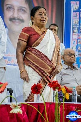 Photo of Kalaimamani Thanjai Chinnaponnu at a concert