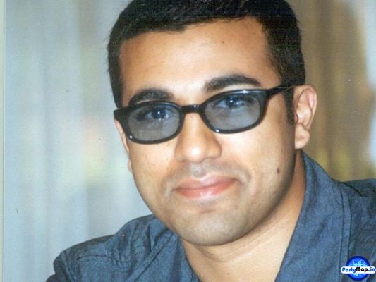 Photo of Kamaal Khan at a show