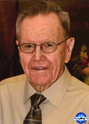 Photo of Leslie Lewis at an appearance