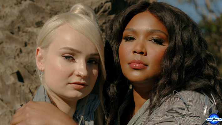 Photo of Lizzo at a show