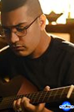 Photo of Shashwat Sachdev at a show