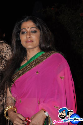 Photo of Sonali Rathod at a concert