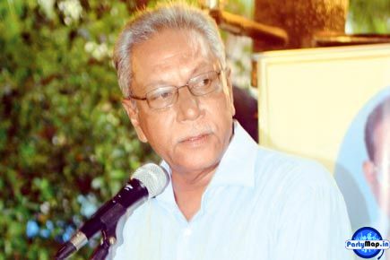 Photo of Bhupen Lalwani at a concert