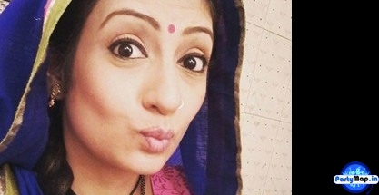 Photo of Juhi Parmar at a show