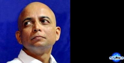 Photo of Manoj Kolhatkar at a concert