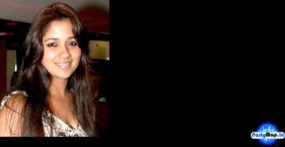 Photo of Narayani Shastri at a show