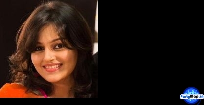 Photo of Neha Lakshmi Iyer at a show