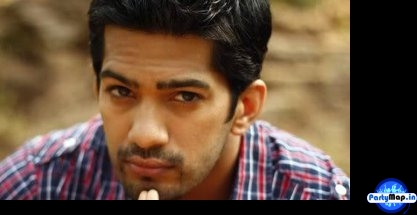 Photo of Raashul Tandon at a show