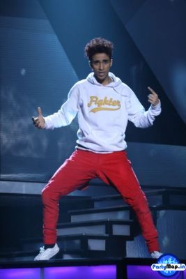 Photo of Raghav Juyal at a show