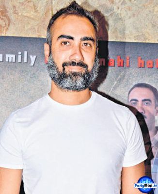 Photo of Ranvir Shorey at a concert