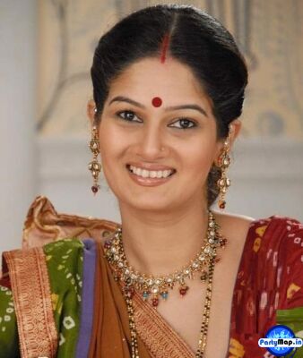 Official profile picture of Resham Tipnis