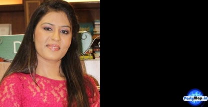 Photo of Rishina Kandhari at a concert