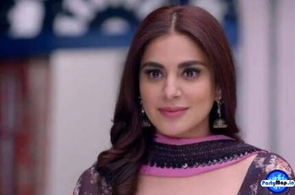 Photo of Shraddha Arya at a show