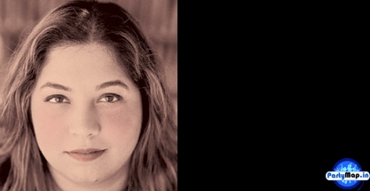 Photo of Sonia Singh at a concert