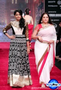 Official profile picture of Surbhi Tiwari